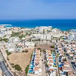Dafni فيلة *